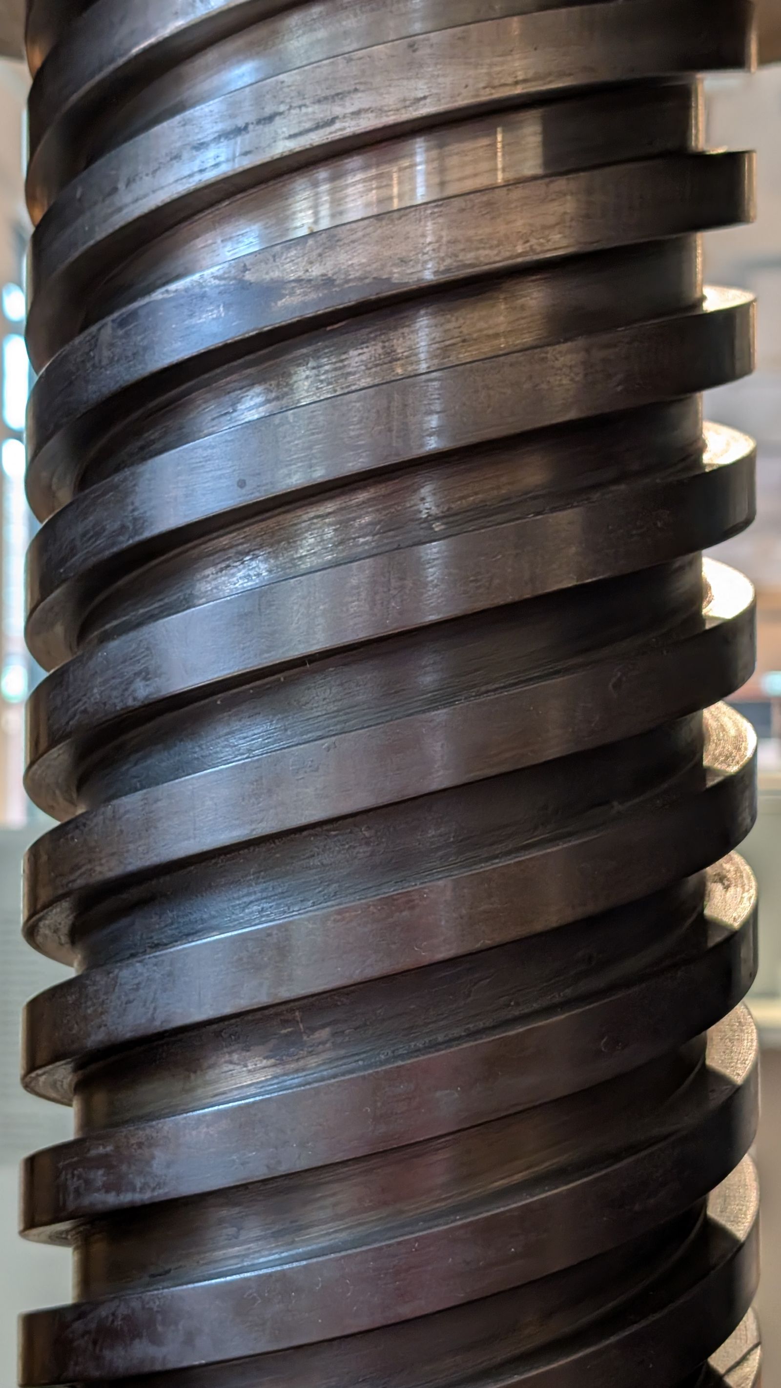 What factors affect the fit and accuracy of the nut, how to ensure the lubrication between the nut and the ball？